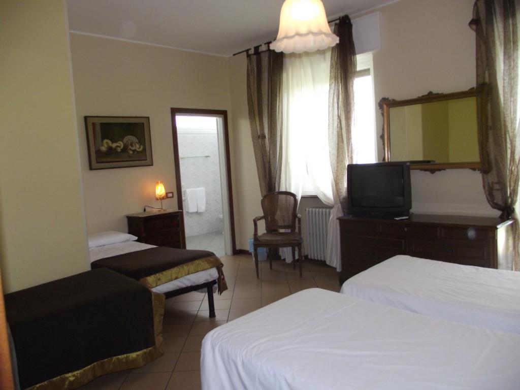 Hotel Ventolosa Villa dʼAlmè Zimmer foto